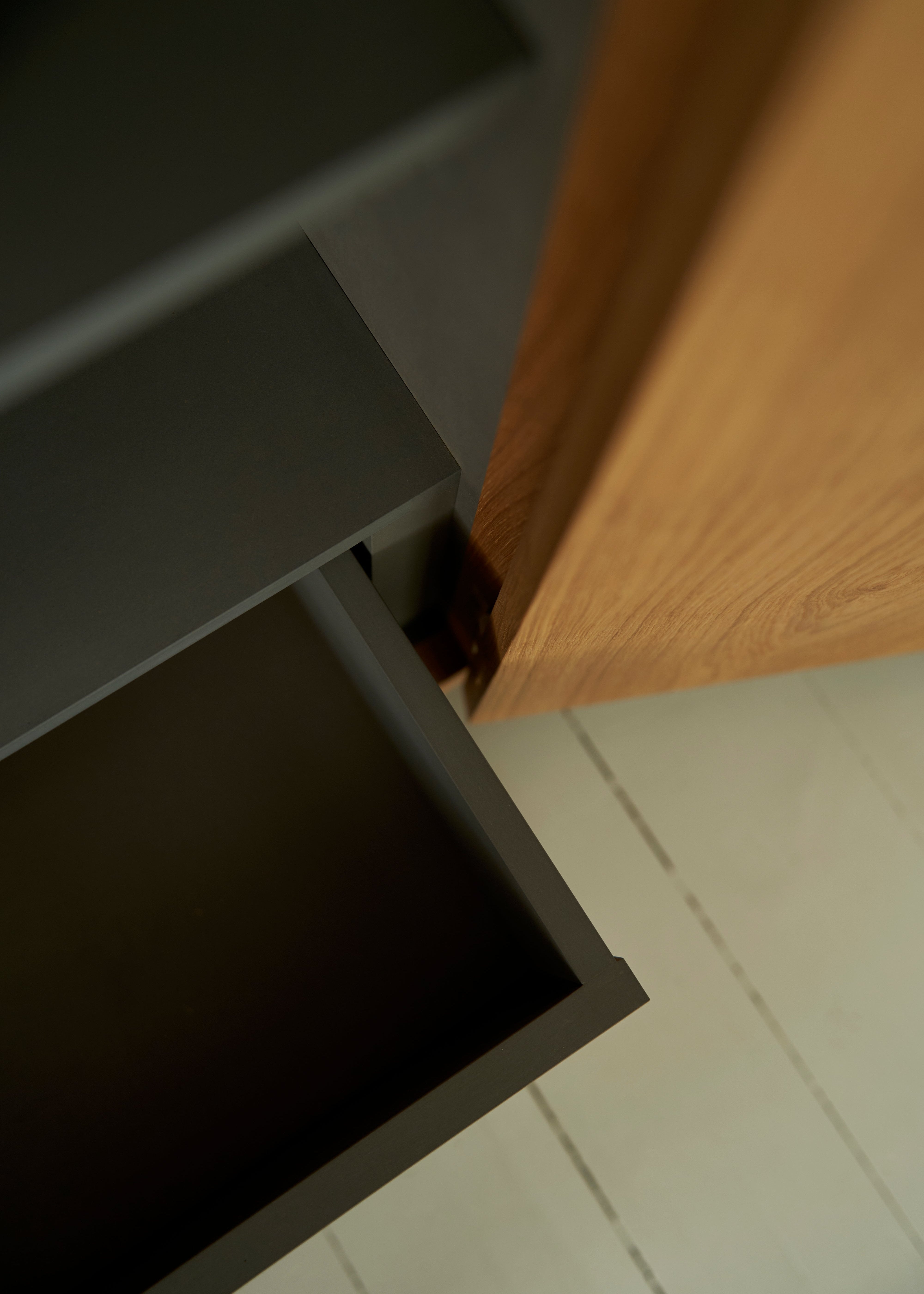 Cabinet 01