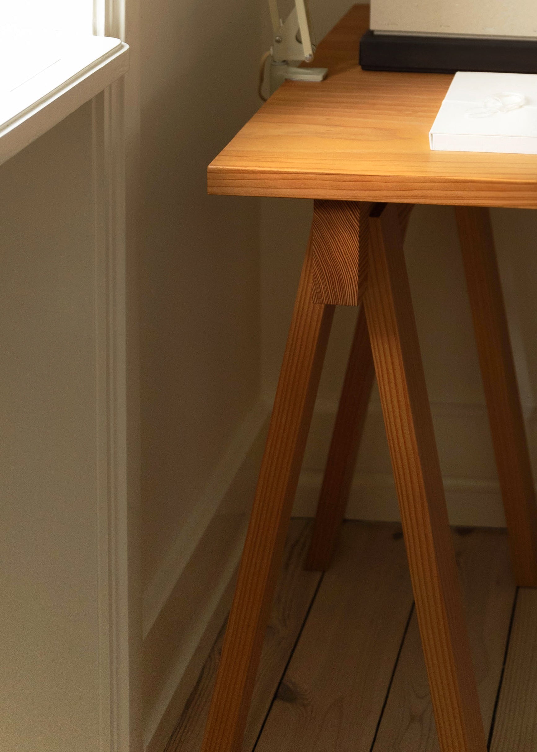 Studio Table