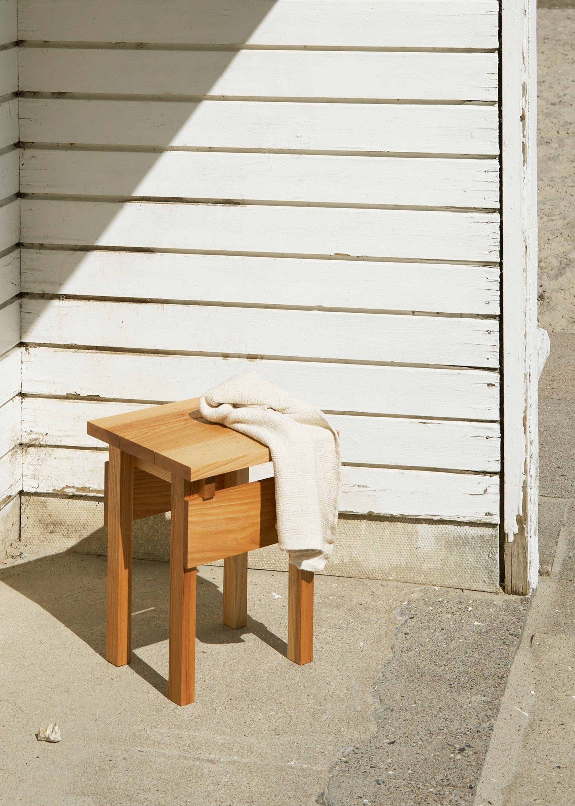 Stool 01 - elm (limited edition)